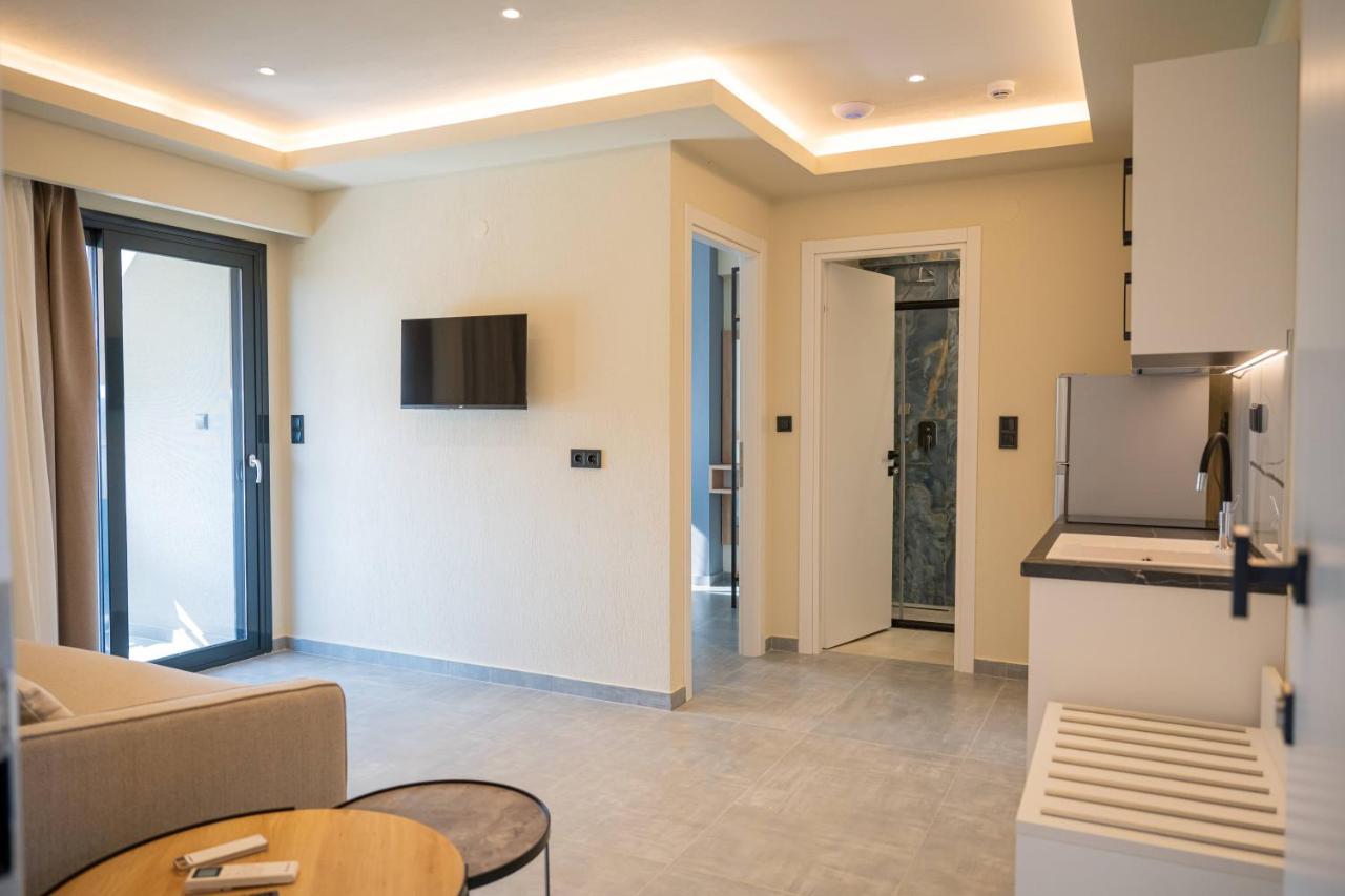 Fay Suites Flogita Exterior photo