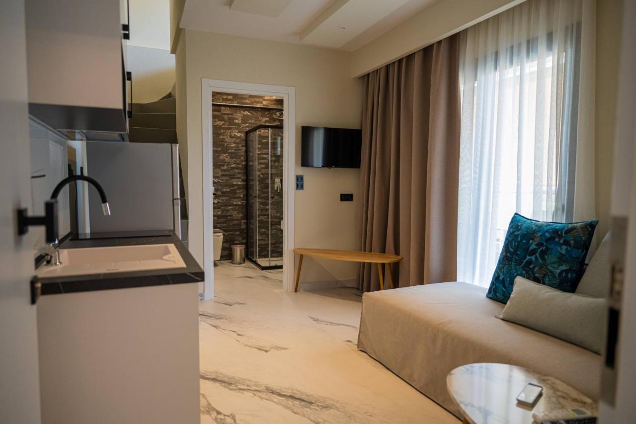 Fay Suites Flogita Exterior photo